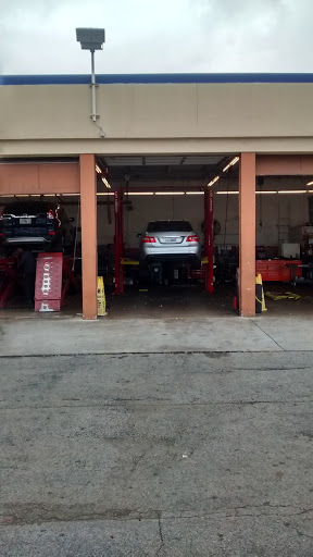 Tire Shop «Firestone Complete Auto Care», reviews and photos, 1 Hallandale Beach Blvd, Hallandale Beach, FL 33009, USA