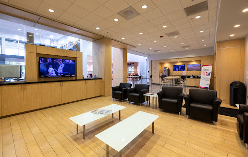 Mercedes Benz Dealer «Mercedes-Benz of Pembroke Pines», reviews and photos, 14199 Pines Blvd, Pembroke Pines, FL 33027, USA