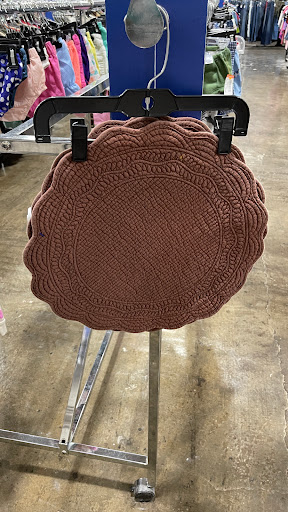 Thrift Store «Goodwill Store and Donation Center», reviews and photos, 3401 Fredericksburg Rd, San Antonio, TX 78201, USA