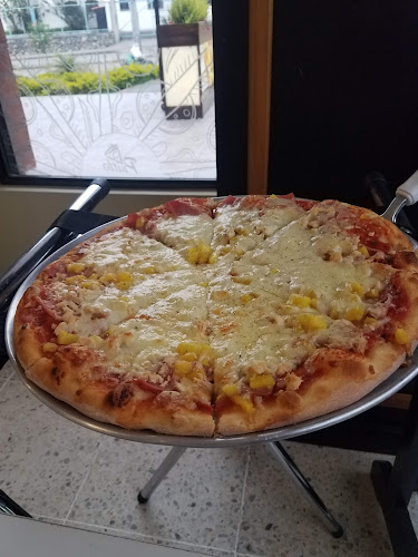 Piatto Pizza Delivery | Unidad Nacional - Pizzeria