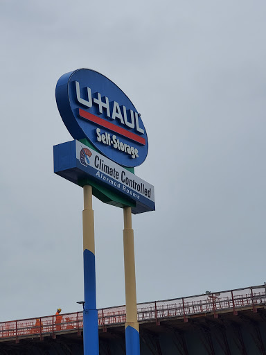 RV Storage Facility «U-Haul Moving & Storage at Gandy Blvd», reviews and photos, 3939 W Gandy Blvd, Tampa, FL 33611, USA