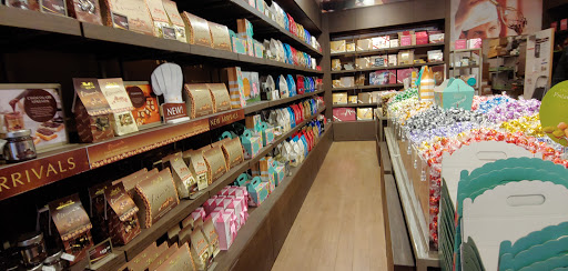 Shopping Mall «Twin Cities Premium Outlets», reviews and photos, 3965 Eagan Outlets Pkwy, Eagan, MN 55122, USA