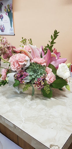 Florist «Canoga Park Florist», reviews and photos, 7144 Owensmouth Ave, Canoga Park, CA 91303, USA
