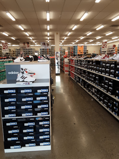 Shoe Store «Famous Footwear Outlet», reviews and photos, 1332 Lum Rd, Centralia, WA 98531, USA
