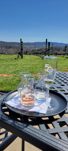 Vineyard «50 West Vineyards», reviews and photos, 39060 John Mosby Hwy, Middleburg, VA 20117, USA