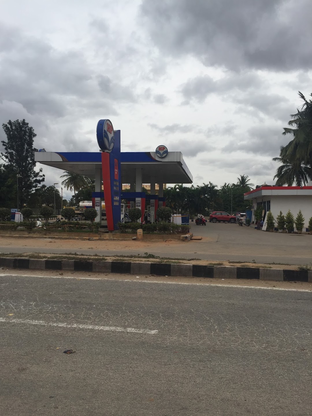 HP PETROL PUMP - CHOWDESHWARI SERVICE STATION