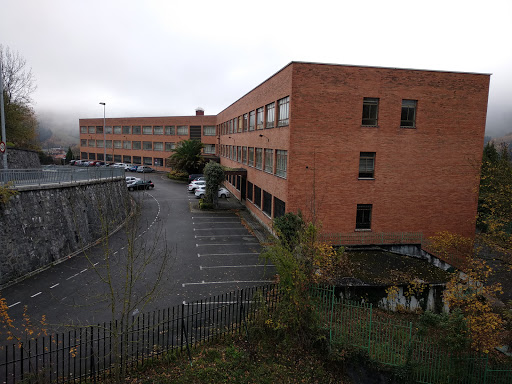 Colegio De Las Mercedarias, Escuela en Arrasate,Gipuzkoa