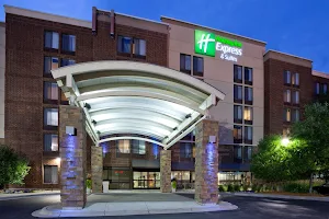 Holiday Inn Express & Suites Bloomington - Mpls Arpt Area W, an IHG Hotel image