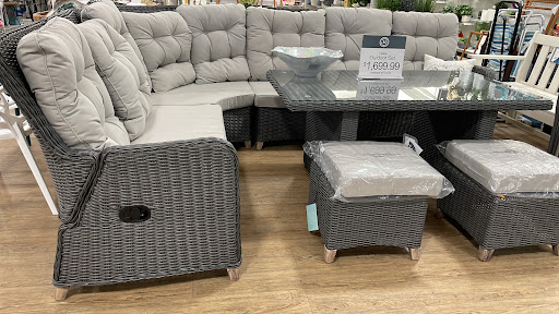 Shopping Mall «Buckhead Crossing Shopping Center», reviews and photos, 2625 Piedmont Rd NE, Atlanta, GA 30324, USA