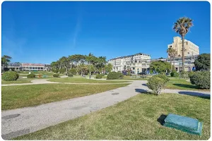 Cascais/Estoril beachfront apartment image