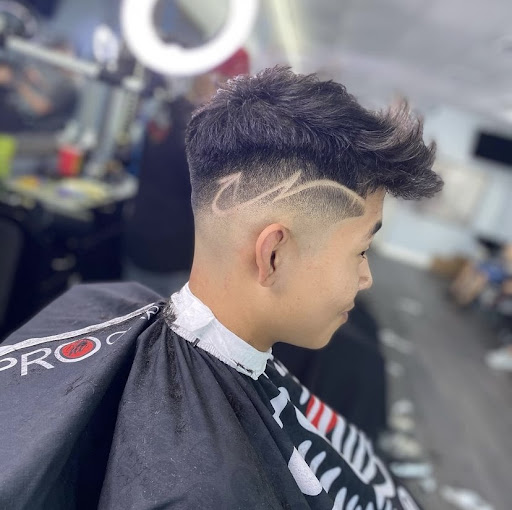 Barber Shop «Razor Klip Stylez Barbershop», reviews and photos, 4900 E Bay Dr, Clearwater, FL 33764, USA