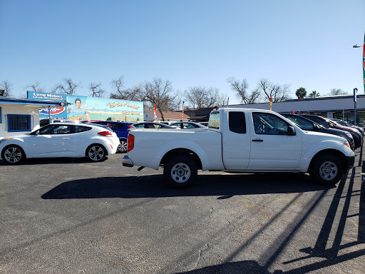 Used Car Dealer «Long Motors», reviews and photos, 1200 E Cesar Chavez St, Austin, TX 78702, USA