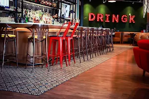Dringk Eatery + Bar image