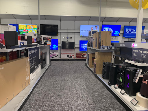 Electronics Store «Best Buy», reviews and photos, 115 N 76th St, Omaha, NE 68114, USA