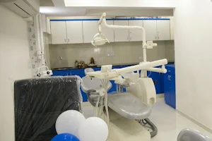 Dental Lounge and ImplantCentre(Dr.Khyati C Shaah,Gold medalist) Best Dental Clinic in Mulund image