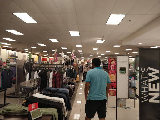 Shopping Mall «The Shops at Somerset Square», reviews and photos, 140 Glastonbury Blvd, Glastonbury, CT 06033, USA