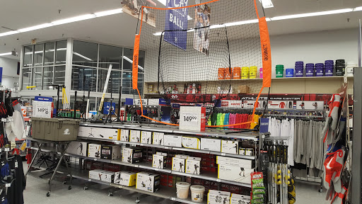 Sporting Goods Store «Academy Sports + Outdoors», reviews and photos, 1351 S Interstate Hwy 35, Round Rock, TX 78664, USA