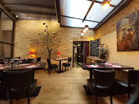 Atmosphère du Restaurant Auberge de la Place à Ville-sur-Jarnioux - n°1