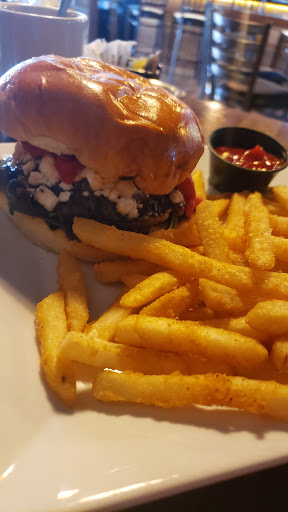 Pizza Restaurant «Caloroso Eatery & Bar», reviews and photos, 100 Center St, Shelton, CT 06484, USA