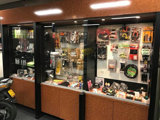 hurkxmotorenenscooters.nl