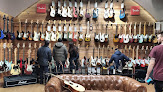 Best Guitar Shops In Naples Near You
