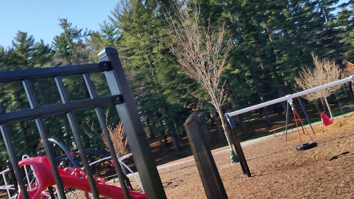 Golf Course «Amesbury Pines Disc Golf Course», reviews and photos, Highland St, Amesbury, MA 01913, USA