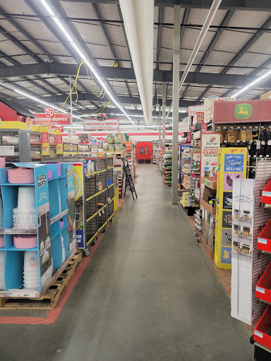 Home Improvement Store «Tractor Supply Co.», reviews and photos, 8986 Courthouse Rd, Louisa, VA 23093, USA