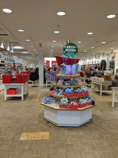 Shopping Mall «Johnson Creek Premium Outlets», reviews and photos, 575 Linmar Ln, Johnson Creek, WI 53038, USA