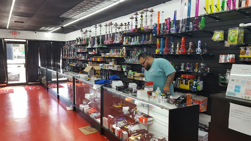 Tobacco Shop «Mr. SMOKE (smoke shop)», reviews and photos, 4347 Gunn Hwy, Tampa, FL 33618, USA