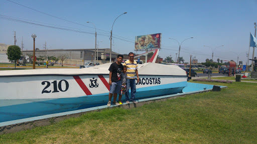 Parque Temático Marina De Guerra Del Perú