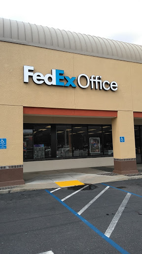 Print Shop «FedEx Office Print & Ship Center», reviews and photos, 1927 Douglas Blvd, Roseville, CA 95661, USA