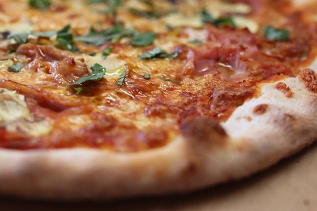 Opiniones de Pizzeria Puerto Vargas en Las Condes - Pizzeria