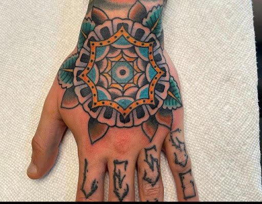 Tattoo Shop «Hawks Electric Tattoo Co.», reviews and photos, 7105 N Armenia Ave, Tampa, FL 33604, USA