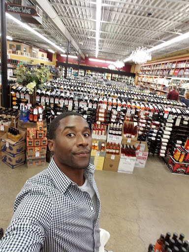 Liquor Store «Lake Wine & Spirits», reviews and photos, 404 W Lake St, Minneapolis, MN 55408, USA