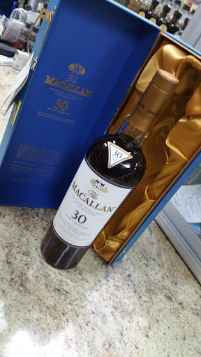 Liquor Store «Liquor Chest», reviews and photos, 5298 Kanan Rd, Agoura Hills, CA 91301, USA