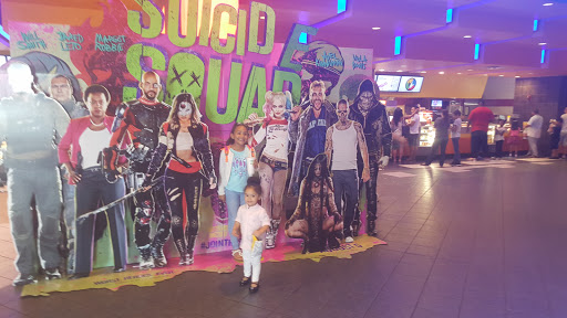 Movie Theater «UA Kaufman Astoria Cinemas 14 & RPX», reviews and photos, 35-30 38th St, Astoria, NY 11101, USA