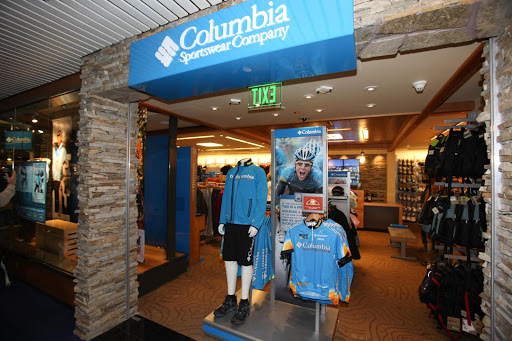 Sportswear Store «Columbia Sportswear Portland Airport Store», reviews and photos, 7000 NE Airport Way #1795, Portland, OR 97218, USA