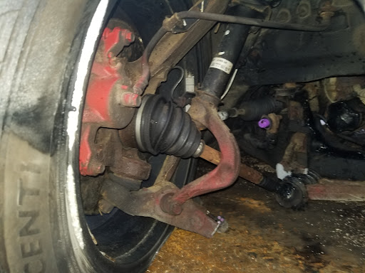 Auto Repair Shop «GREAT BEAR AUTO & BODY», reviews and photos, 4701 Kissena Blvd, Flushing, NY 11355, USA