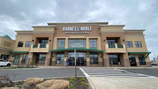 Book Store «Barnes & Noble», reviews and photos, 91 Old Country Rd, Carle Place, NY 11514, USA