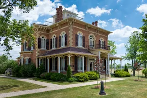 Cottonwood Mansion image