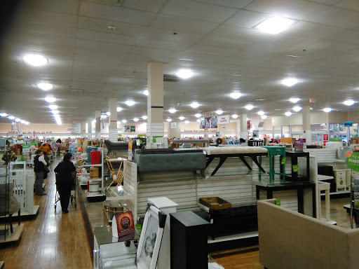 Department Store «HomeGoods», reviews and photos, 9 Kilton Rd, Bedford, NH 03110, USA