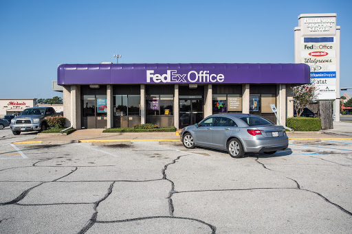 Shopping Mall «Humblewood Shopping Center», reviews and photos, 19661 US-59, Humble, TX 77338, USA