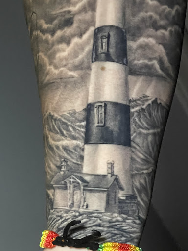 Tattoo Shop «Tried and True Tattoo Company», reviews and photos, 524 S Elm St, Greensboro, NC 27406, USA