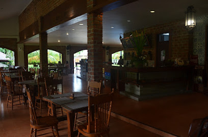 Roberto,s Restaurant - 5CRH+46X, Davao City, Davao del Sur, Philippines