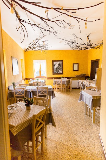 Da Giulio Osteria - Via Decima Gualdaria, 124, 47893 Ventoso, San Marino