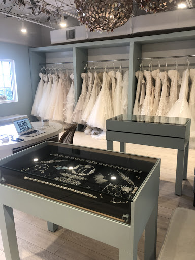 Bridal Shop «Lauderdale Bride - Upscale & Intimate Bridal Boutique in the heart of Fort Lauderdale», reviews and photos, 4130 N Federal Hwy, Fort Lauderdale, FL 33308, USA