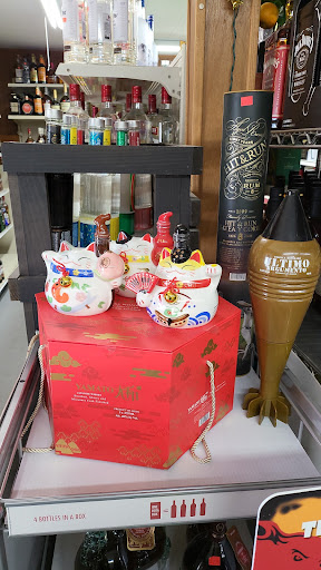 Liquor Store «Clear Spring Liquors», reviews and photos, 126 Cumberland St, Clear Spring, MD 21722, USA