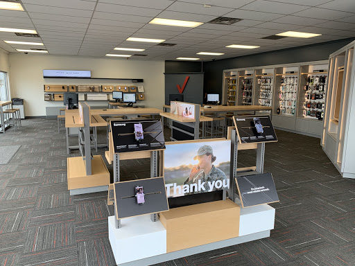 Cell Phone Store «Verizon Wireless - Cellular Plus», reviews and photos, 3103 Harrison Ave, Butte, MT 59701, USA