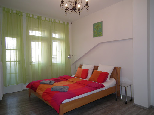 Old Town spacious flat – 2 separate bedrooms
