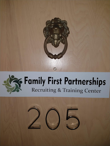 Tattoo Shop «SouthSide Tattoo Elyria», reviews and photos, 401 Broad St, Elyria, OH 44035, USA